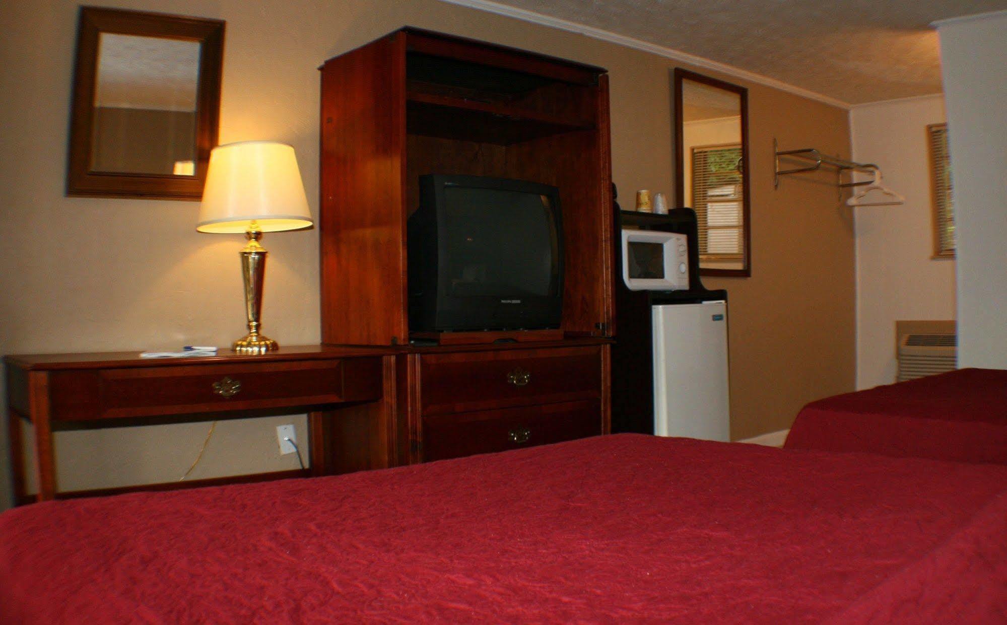 Qualla Cabins And Motel Cherokee Near Casino Whittier Eksteriør bilde